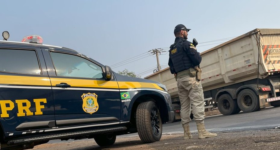 PRF apreende módulos veiculares de origem suspeita na BR-364, em Rondonópolis,MT