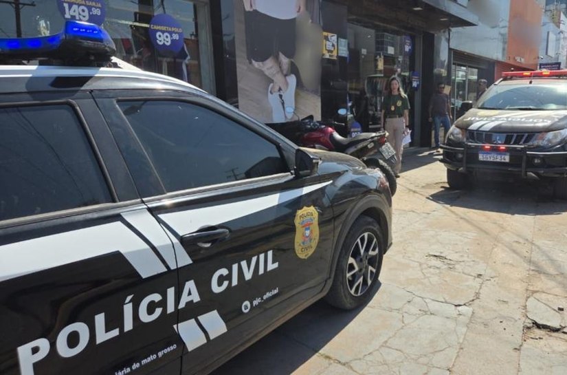 Polícia Civil apreende milhares de peças de roupas falsificadas em outlets de Cuiabá e Várzea Grande