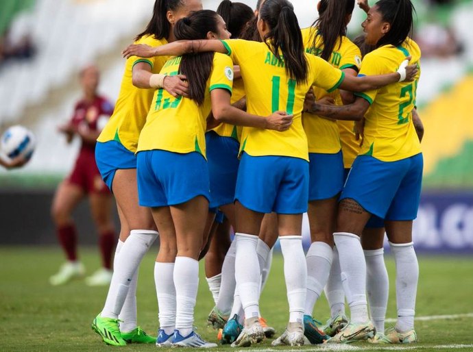 Seleção encara Colômbia em busca do 8º título da Copa América Feminina