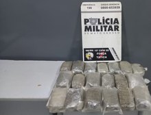 Força Tática e Gefron apreendem 19 tabletes de skank e prendem homem por tráfico de drogas