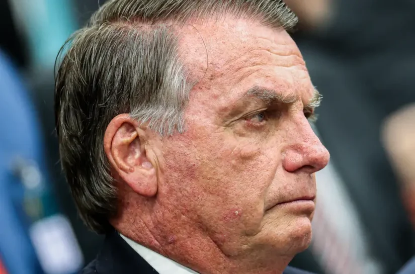 Julgamento leva base de Bolsonaro a enviar dobro de mensagens que críticos