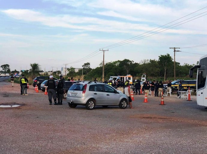Motoristas são flagrados dirigindo sob efeito de álcool em Várzea Grande