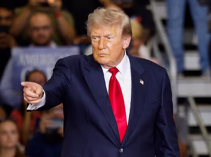 Governo Trump alega que Brasil interfere na economia dos EUA e prorroga sanções por 1 ano