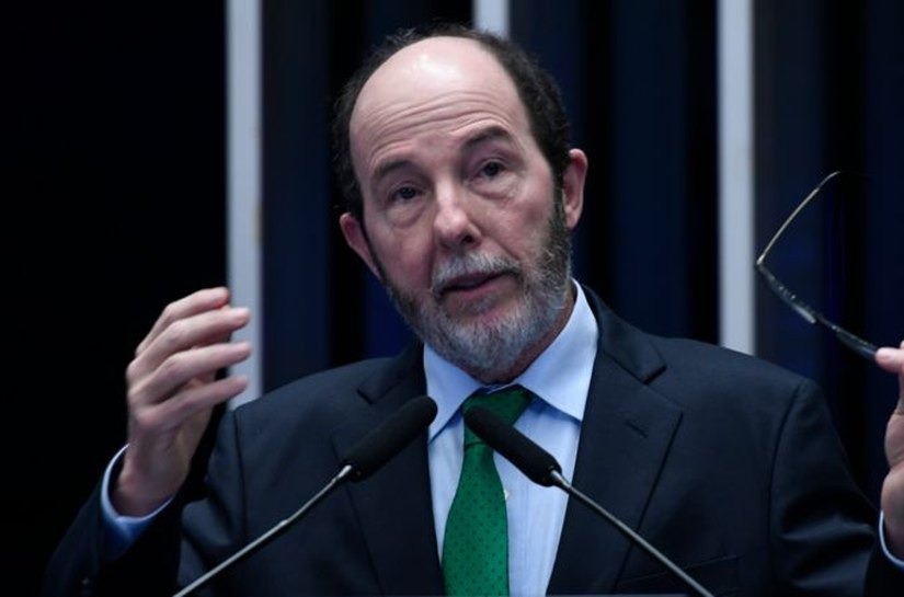 Além de super-ricos, governo precisa taxar empresas de médicos e advogados, defende Arminio Fraga