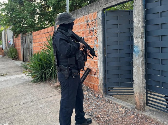 Polícia Civil mira grupo criminoso envolvido com distribuição de drogas em bairros de Cuiabá