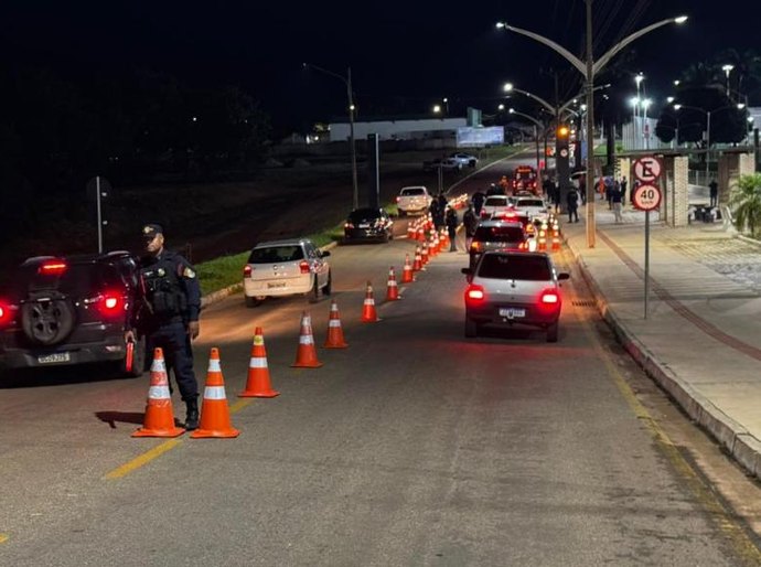 Lançamento de 1ª Operação Lei Seca em Campo Verde termina com 7 presos e 39 veículos removidos