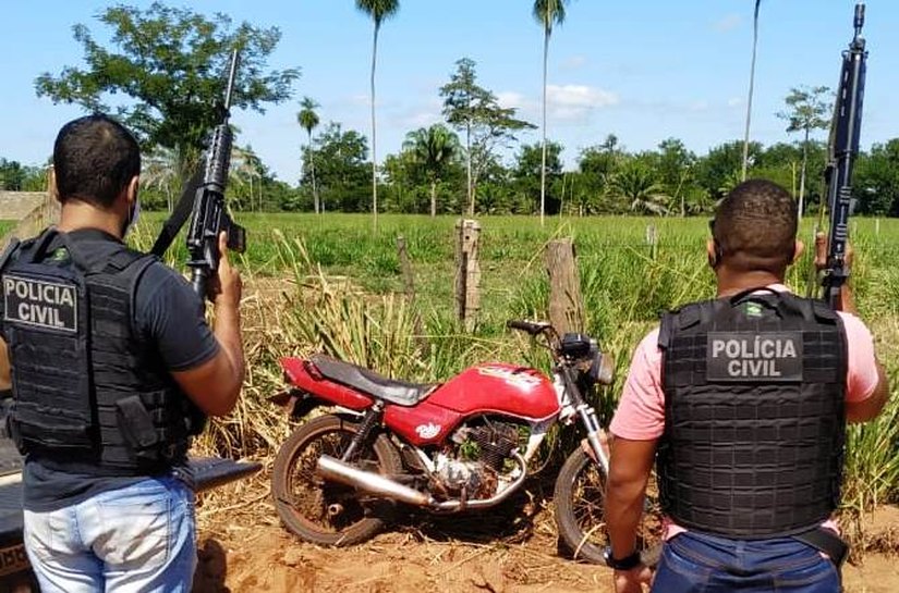 Policiais civis recuperam veículo e produtos roubados e prendem um suspeito por receptação