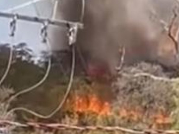 Incêndio destrõe vegetação do Morro da Luz no centro de Cuiabá