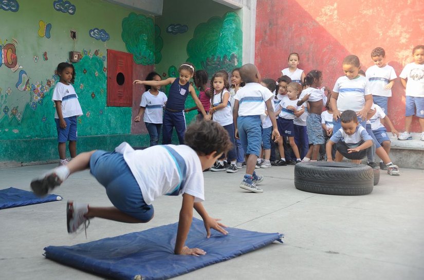 Educação em tempo integral é bem recebida por gestores