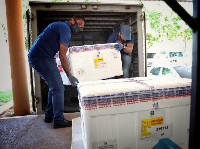 Mato Grosso recebe 11 mil doses da CoronaVac nesta segunda-feira,25