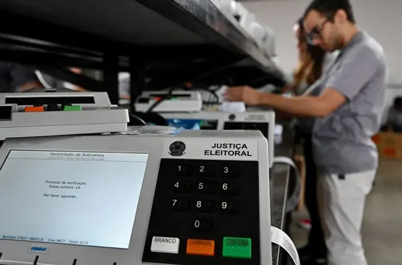 Votos nulos, brancos e abstenções devem ser recorde este ano, aposta autor de livro sobre eleições no Brasil: 'Tem algo diferente desta vez'