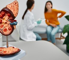Médico alerta que hepatite A é altamente contagiosa, reforça formas de transmissão e destaca a vacinação como principal proteção