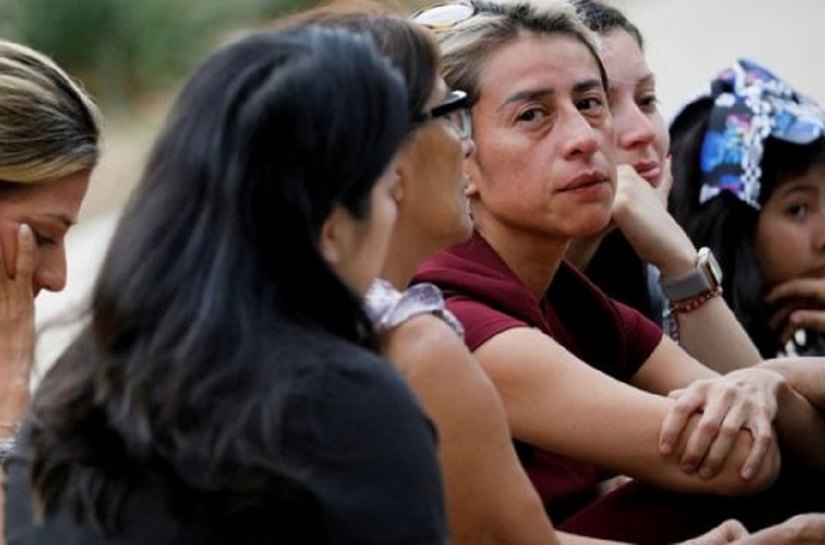Atirador mata 19 crianças e 2 adultos em escola dos EUA e é morto