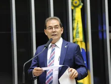 Hugo escolhe Paulinho da Força para relatar anistia