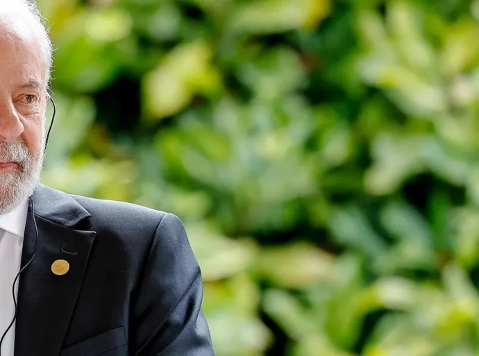Ministros admitem a Lula culpa por não terem defendido o governo