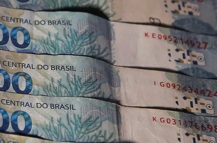 Governo bloqueia R$ 2,9 bilhões do Orçamento para cumprir meta