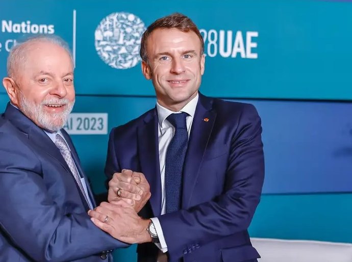 Após criticar acordo com Mercosul, Macron anuncia verba para Amazônia