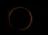Eclipse solar total: veja imagens e como foi o raro fenômeno