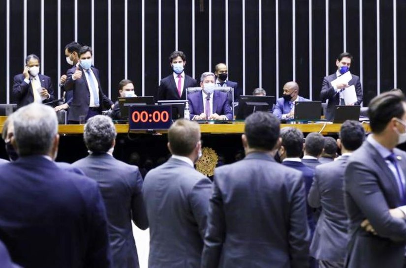 Câmara aprova em 2º turno o texto-base da PEC da Reforma Eleitoral