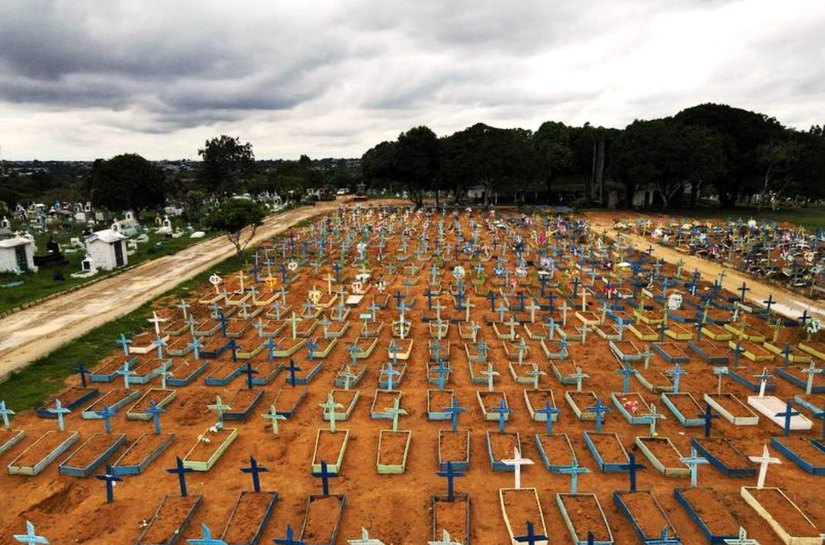 País chega a 440 mil mortos pela pandemia após registro de 2.641 óbitos em 24 h