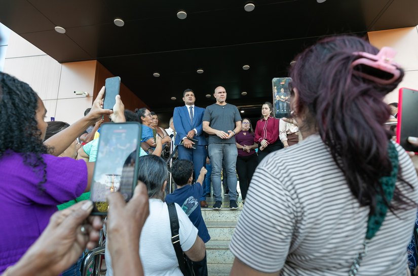 Veja Fotos: Abílio avança em diálogo no Fórum para garantir solução para famílias no Contorno Leste