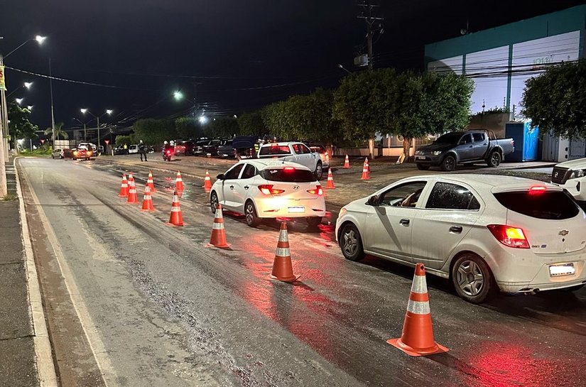 Operação Lei Seca em dois pontos de Cuiabá prende 15 motoristas alcoolizados