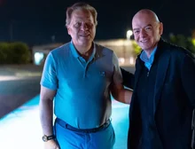 As regalias e a influência do presidente da Fifa, o homem mais poderoso (e polêmico) do futebol