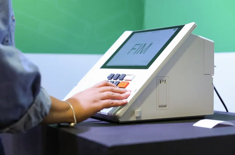 TSE indefere 1,1 mil candidaturas; DC lidera número de registros rejeitados