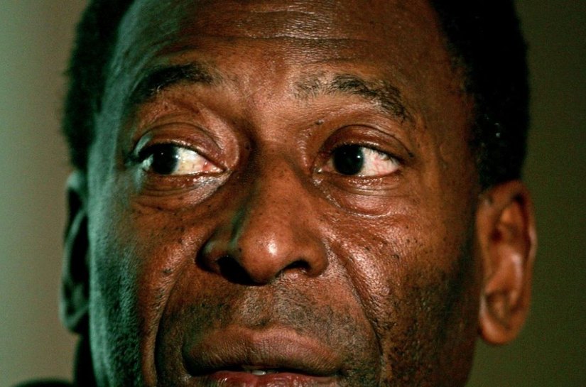 Clubes e jogadores repercutem a morte de Pelé, o rei do futebol