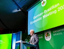 Lula fala em reciprocidade após expulsão de delegado dos EUA