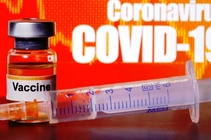 Pfizer e BioNTech dizem que sua vacina contra covid-19 é 90% eficaz