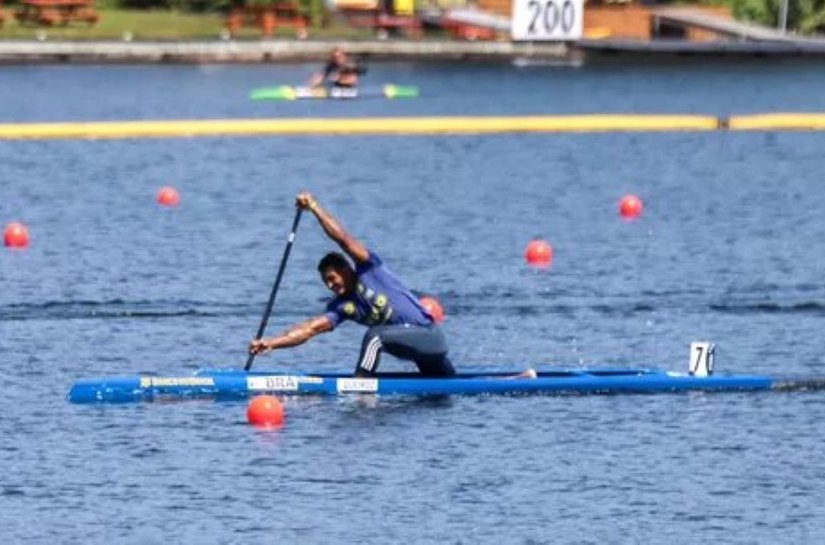 Isaquias Queiroz atropela e é campeão no Mundial de canoagem