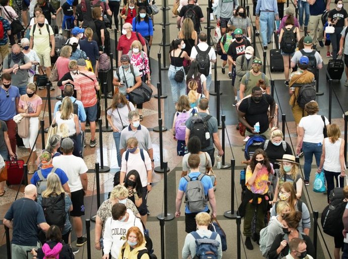 Vacinados contra a Covid entrarão nos EUA sem restrições a partir de 8 de novembro, diz Casa Branca