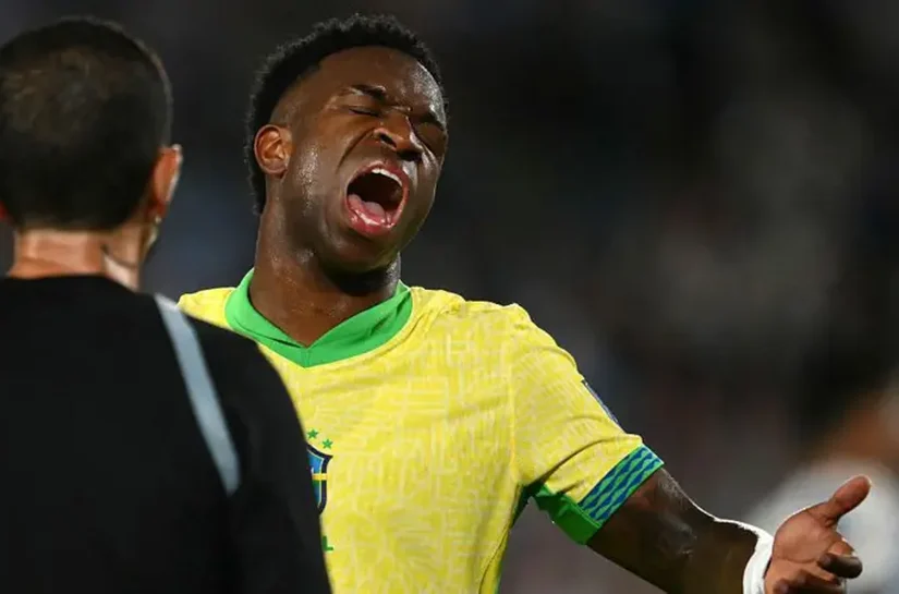 Substituições em 10 segundos e cartão vermelho por cobrir a boca em discussão: as novas regras da Copa do Mundo de 2026