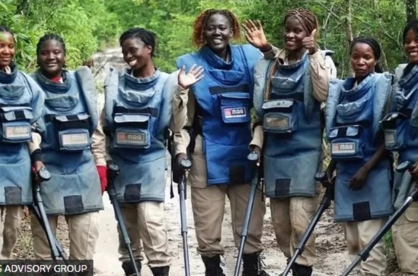 As mulheres que caçam minas terrestres que restaram da guerra civil em Angola