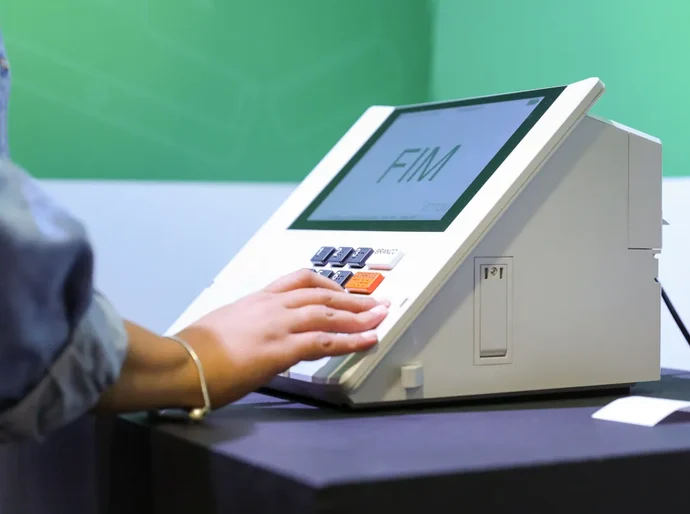 TSE indefere 1,1 mil candidaturas; DC lidera número de registros rejeitados