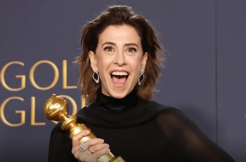 Fernanda Torres leva Globo de Ouro por atuação em Ainda Estou Aqui