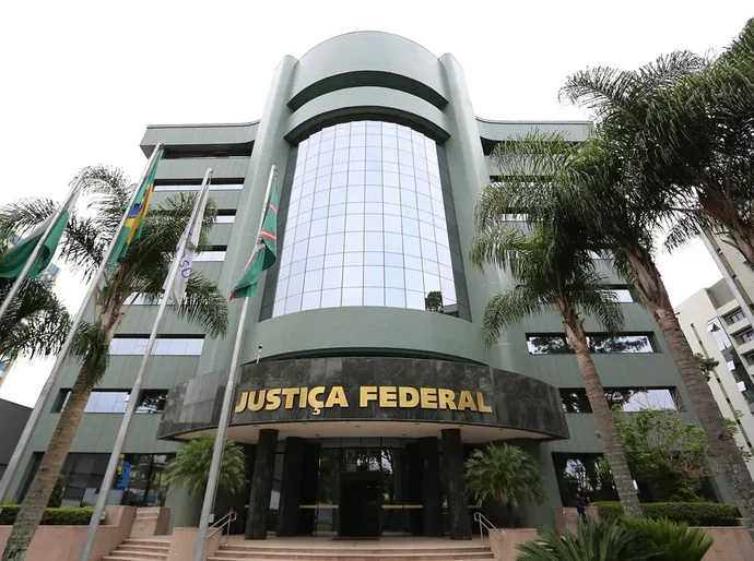 Vara de Curitiba que cuidou da Lava Jato é alvo de operação