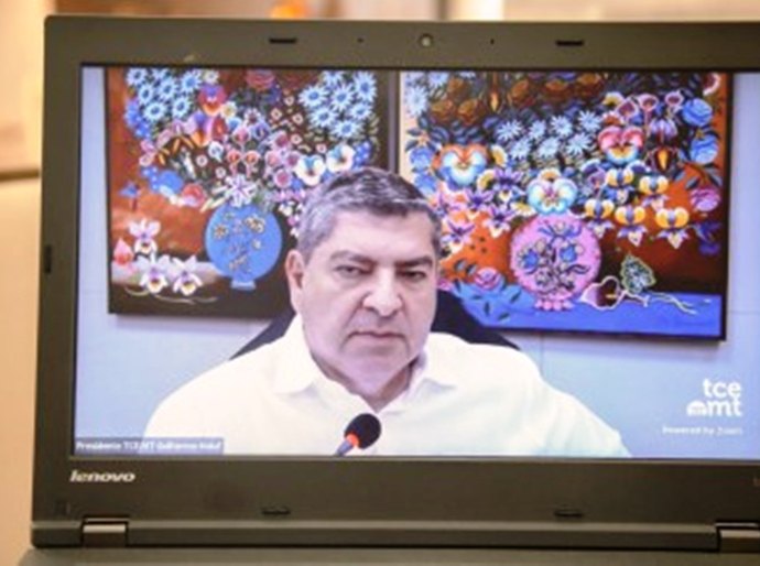 Presidente do TCE propõe telemedicina para combate à Covid-19 e política de apoio às micro e pequenas empresas