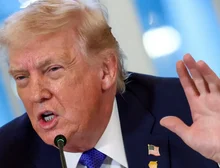 Trump cita opções, caso não possa usar tarifas para obter a Groenlândia