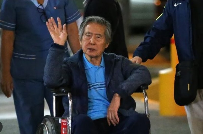 Ex-presidente peruano Alberto Fujimori sai da prisão