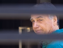 Médicos optaram por procedimento de Bolsonaro após crise de soluço intensa; previsão é de nova intervenção na segunda