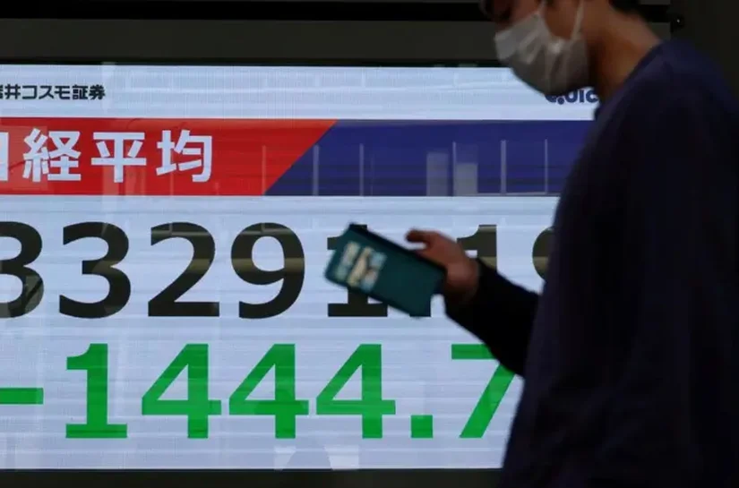 Bolsas desabam após China anunciar retaliação aos EUA e mercado de ações global já perdeu quase US$ 5 trilhões