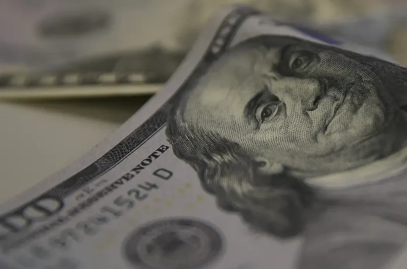 Tarifaço de 25% dos EUA sobre o Brasil começa a valer; saiba mais