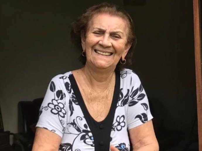 Morre Dona Velotina, mãe do cantor e compositor Roberto Lucialdo, aos 91