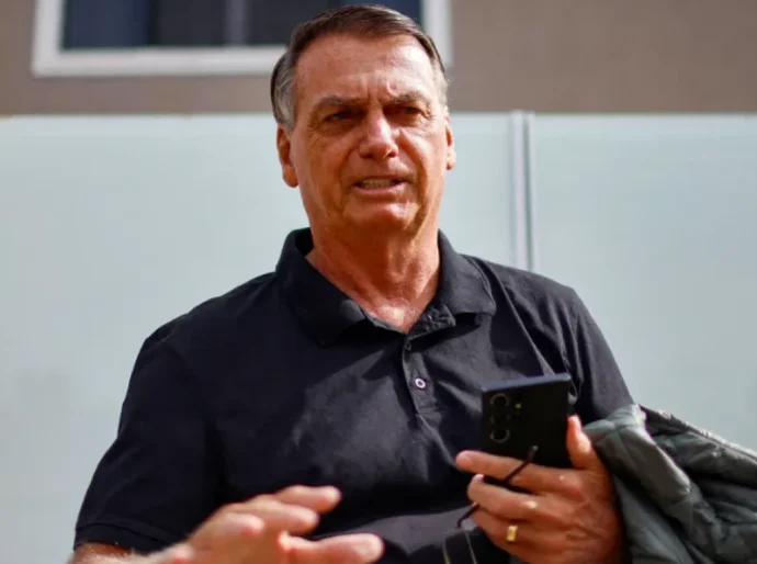 Texto da oposição garante Bolsonaro elegível e anistia a partir de 2019