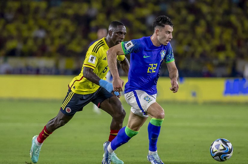 Brasil leva virada da Colômbia e tem 2ª derrota em seguida