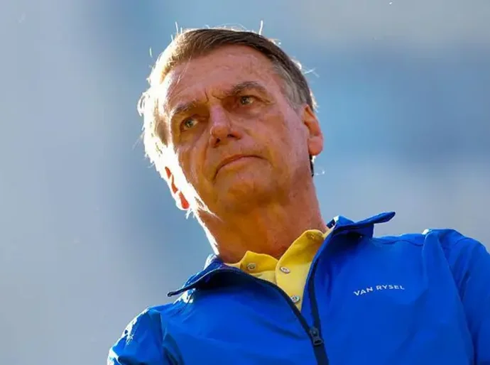 Bolsonaro usará tornozeleira eletrônica e fica sem redes sociais, decide Moraes; o que se sabe