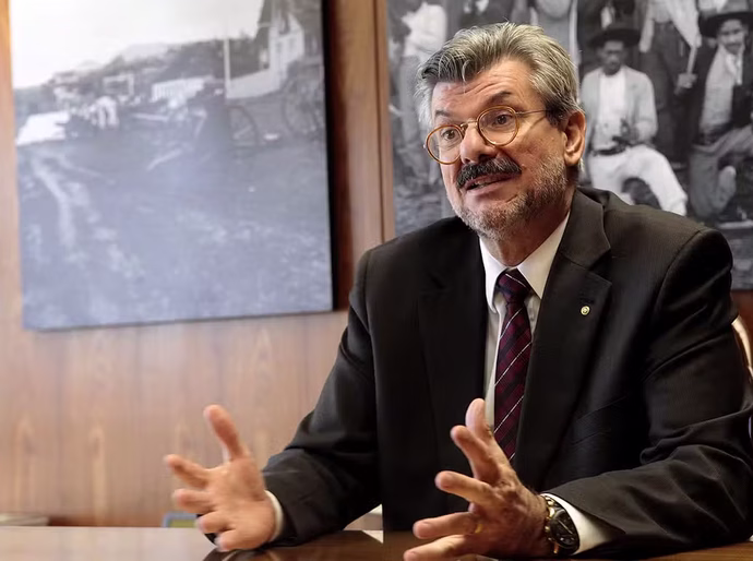 Filha do ministro Marco Buzzi, afastado do STJ por acusação de importunação sexual, é citada em relatório da PF sobre suposto esquema de venda de decisões ligado a lobista de MT