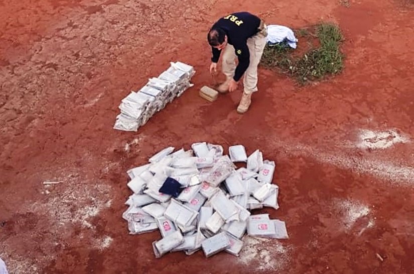 Ação integrada resulta na apreensão de 111 quilos de entorpecentes